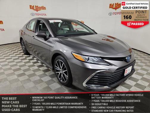 2021 Toyota Camry Hybrid XLE