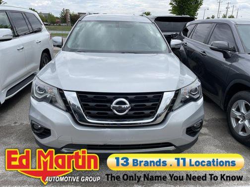 Brilliant Silver Metallic 2019 Nissan Pathfinder SL
