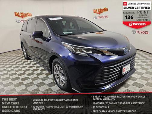 2022 Toyota Sienna LE