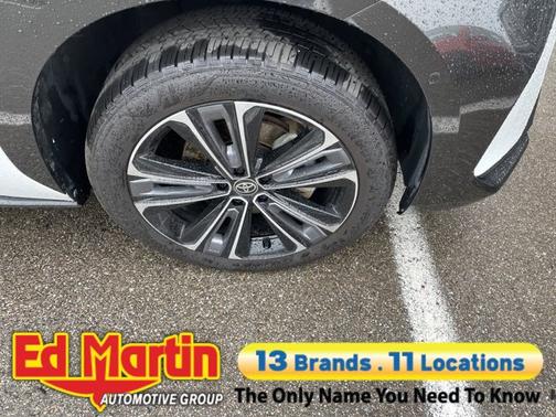 Wind Chill Pearl w/Black Roof 2024 Toyota bZ4X Limited