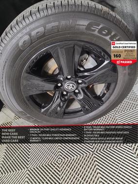Ice Cap 2024 Toyota RAV4 XLE