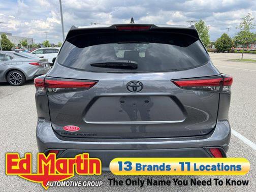 2023 Toyota Highlander LE