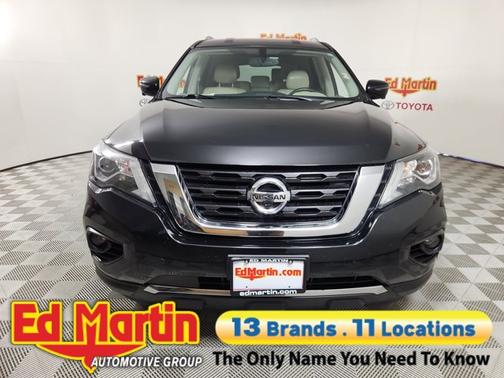 2019 Nissan Pathfinder SL