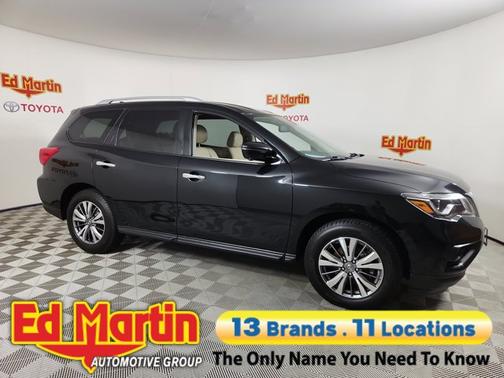 2019 Nissan Pathfinder SL
