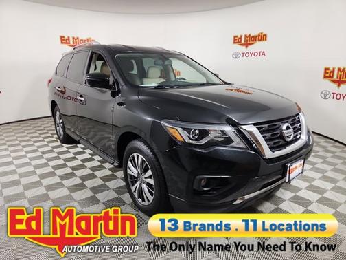 2019 Nissan Pathfinder SL