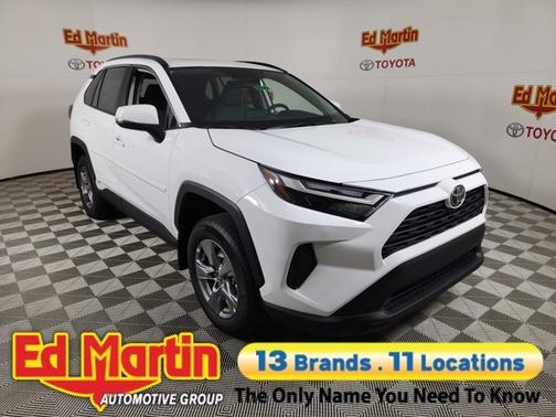 2025 Toyota RAV4 Hybrid XLE