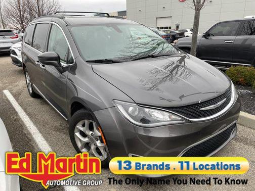 2017 Chrysler Pacifica Touring-L