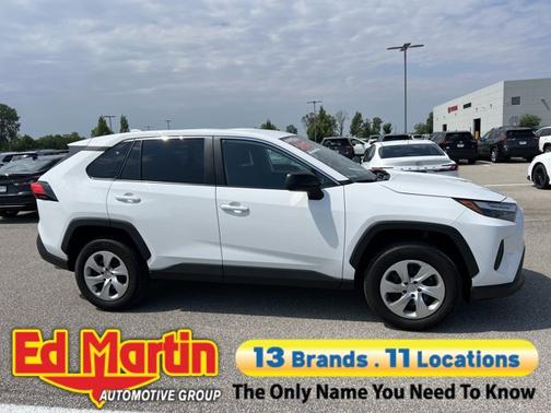 2023 Toyota RAV4 LE
