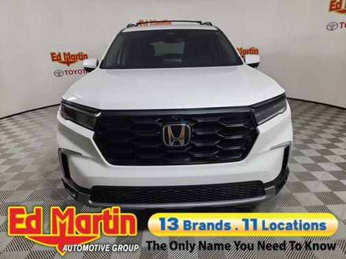 2023 Honda Pilot AWD Elite