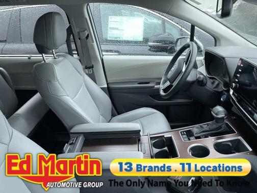 2024 Toyota Sienna XLE
