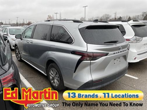 2024 Toyota Sienna XLE