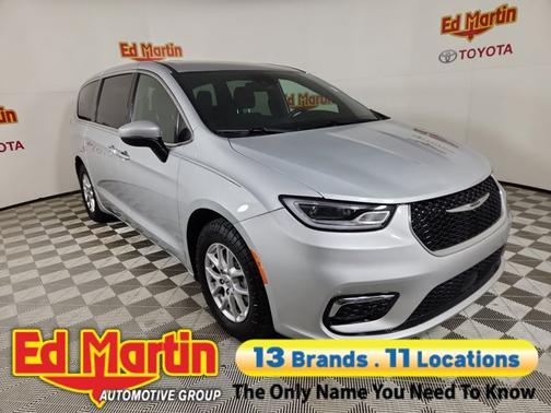 2023 Chrysler Pacifica Touring