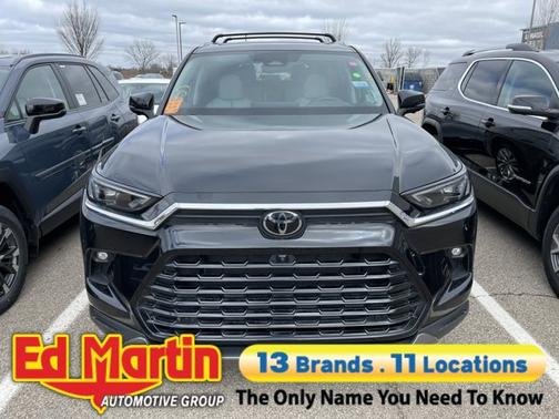 Midnight Black Metallic 2024 Toyota Grand Highlander Platinum