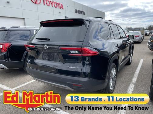 Midnight Black Metallic 2024 Toyota Grand Highlander Platinum