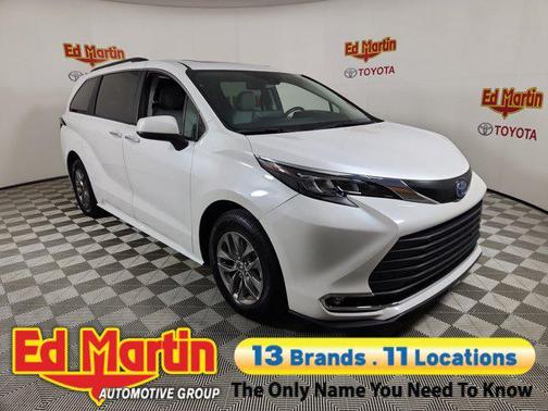 2024 Toyota Sienna XLE 8 Passenger