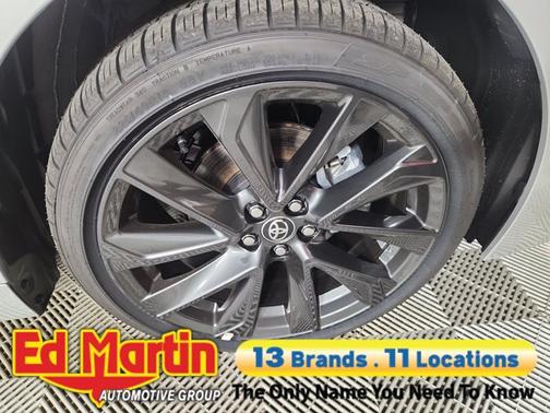 Classic Silver Metallic 2026 Toyota Corolla SE