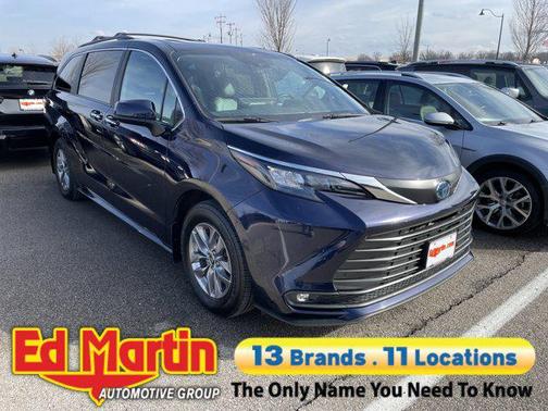 2025 Toyota Sienna XLE