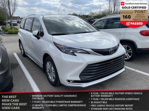 2024 Toyota Sienna Platinum