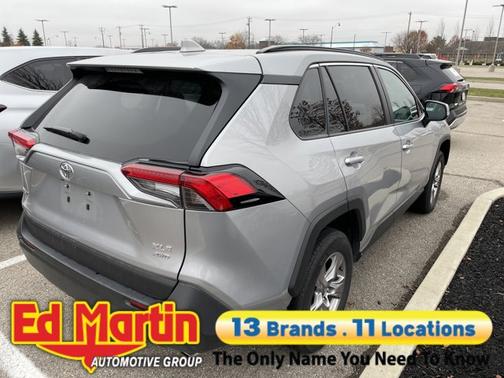 2025 Toyota RAV4 XLE