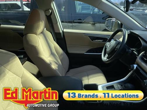 2022 Toyota RAV4 XLE