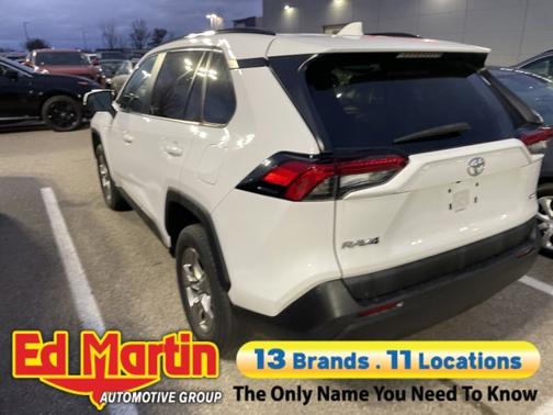 2022 Toyota RAV4 XLE