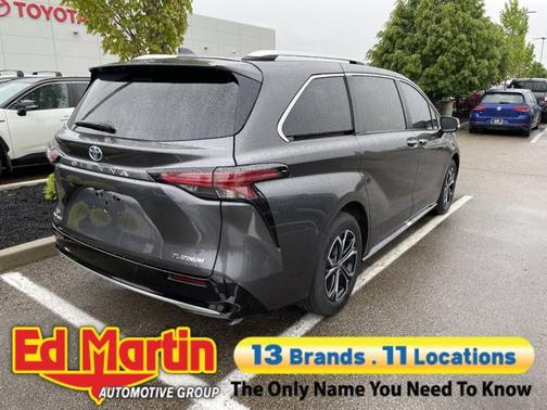 Magnetic Gray Metallic 2025 Toyota Sienna Platinum