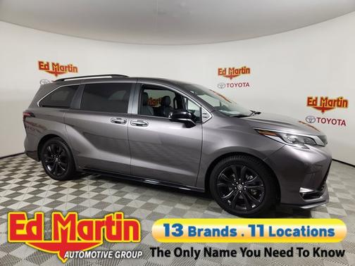 2022 Toyota Sienna XSE 7 Passenger