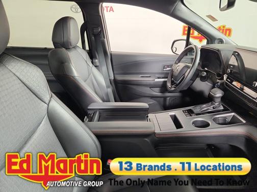 2022 Toyota Sienna XSE 7 Passenger