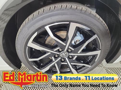 Wind Chill Pearl 2026 Toyota Prius Plug-In Hybrid XSE Premium