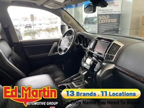 2013 Toyota Land Cruiser Base