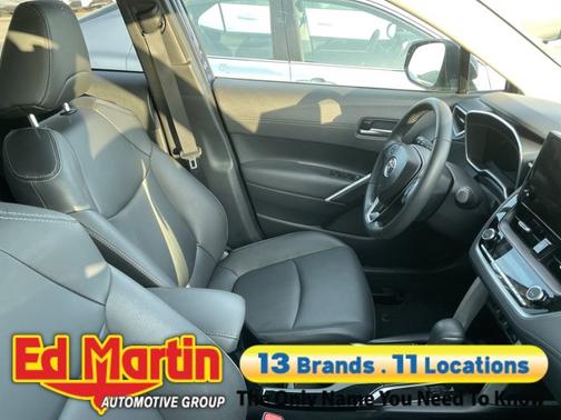 2025 Toyota Corolla Cross XLE