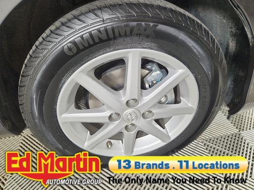 Magnetic Gray Metallic 2016 Toyota Prius c Two