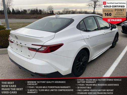 2025 Toyota Camry SE