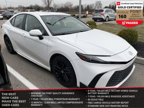 2025 Toyota Camry SE