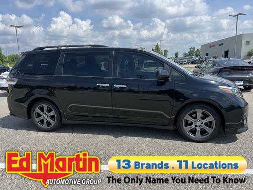 2017 Toyota Sienna SE