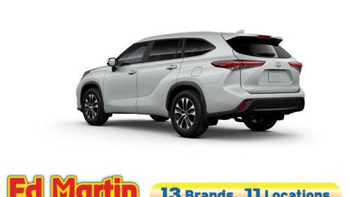 2025 Toyota Highlander Hybrid XLE