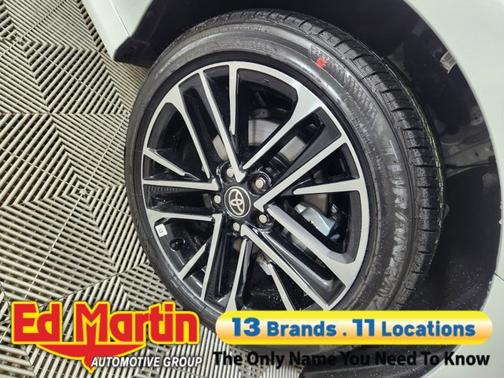 Wind Chill Pearl 2026 Toyota Camry XLE