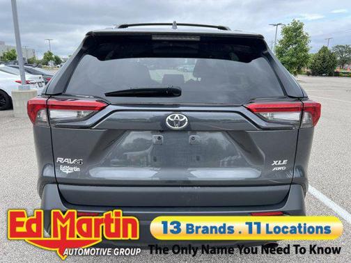 2022 Toyota RAV4 XLE
