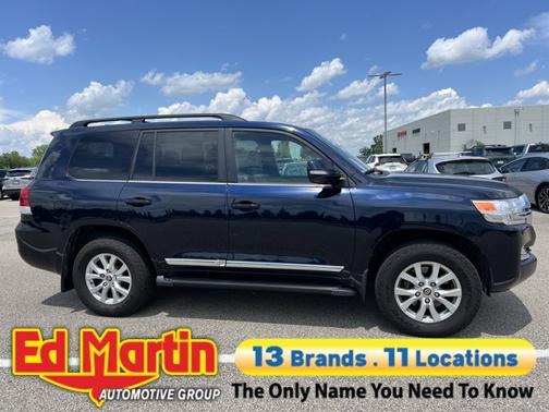 2018 Toyota Land Cruiser Base