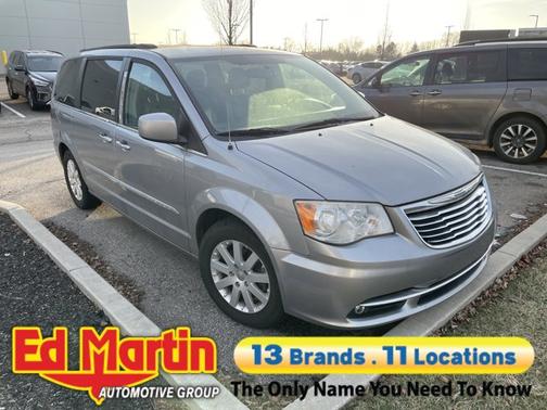 2014 Chrysler Town & Country Touring