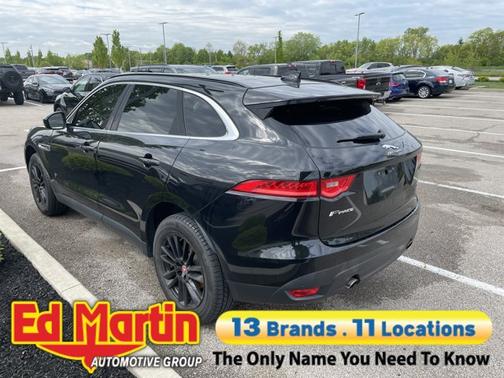 Santorini Black Metallic 2018 Jaguar F-PACE 25t Prestige