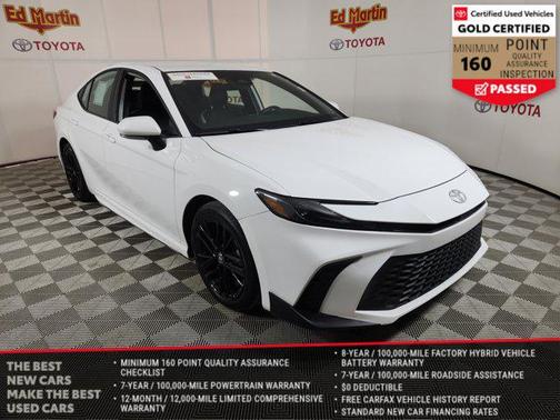 2025 Toyota Camry SE