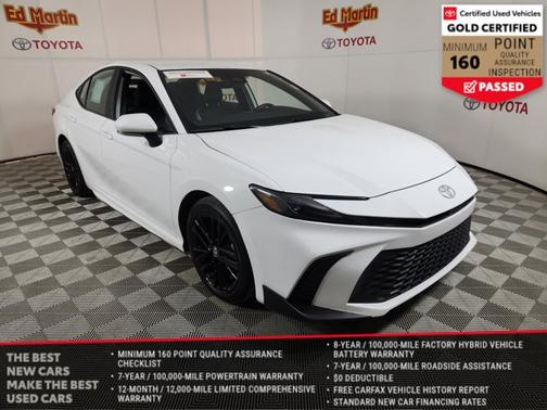 2025 Toyota Camry SE