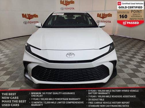 2025 Toyota Camry SE