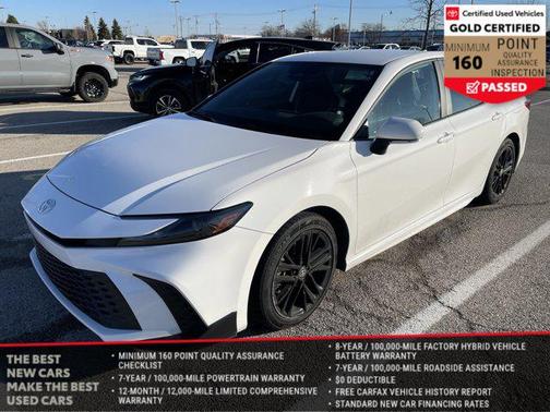 2025 Toyota Camry SE