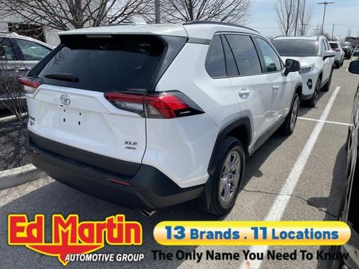 Ice Cap 2023 Toyota RAV4 XLE