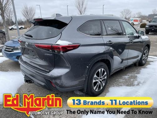 2023 Toyota Highlander Hybrid XLE