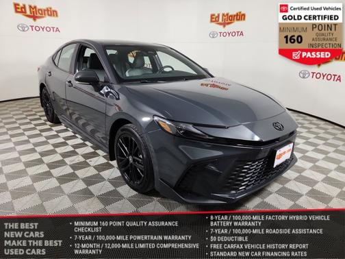 2025 Toyota Camry SE