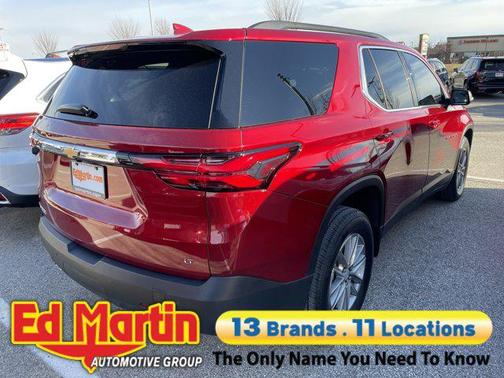 2023 Chevrolet Traverse LT Cloth