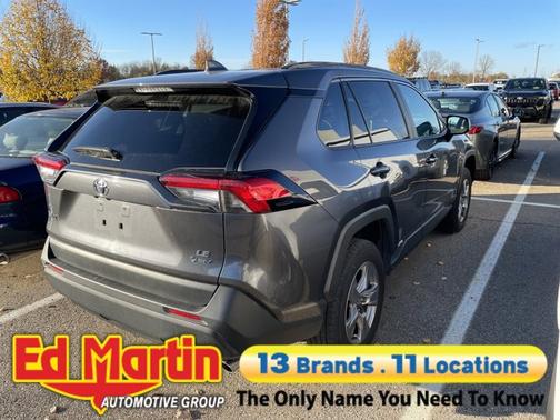 2025 Toyota RAV4 Hybrid LE